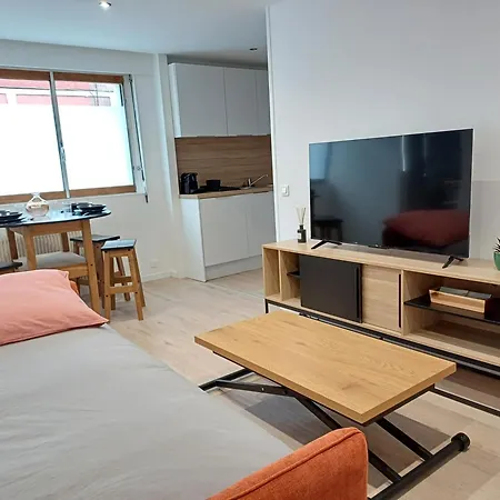 Appartement Pinceau, Elegant, Spacieux, 2 Couchages, Proche Centre Amiens