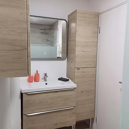 Appartement Elegant, Spacieux, 2 Couchages, Proche Centre Amiens