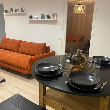 Appartement Elegant, Spacieux, 2 Couchages, Proche Centre